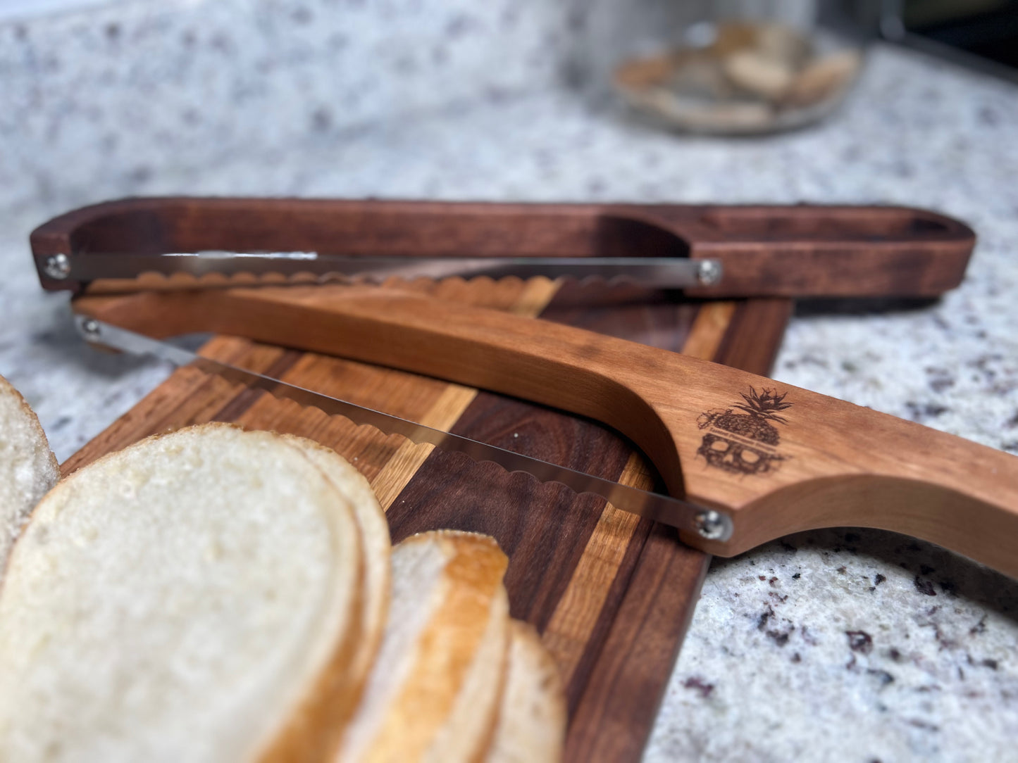 Bread Saw - Rounded Handle